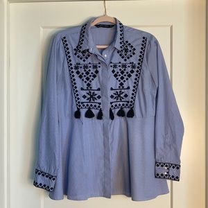 ZARA WOMAN White and Blue Striped Blouse with Black Embroidered Design. Size S